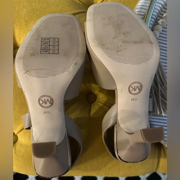 NEW Michael Kors Cleo Sandal - Size - 10 - Picture 4 of 4